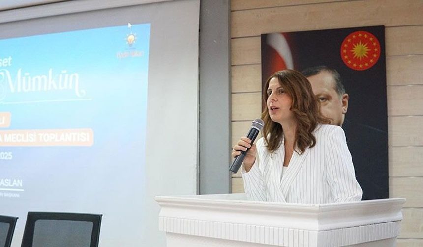 AK Parti Denizli Kadın Kolları Başkanı görevinden ayrıldı