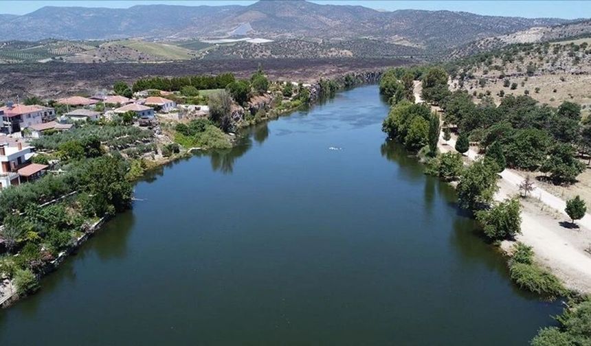 Manisa ovasının can damarı Gediz’i ‘kurtarma’ çağrısı: Radikal kararlar alınmalı