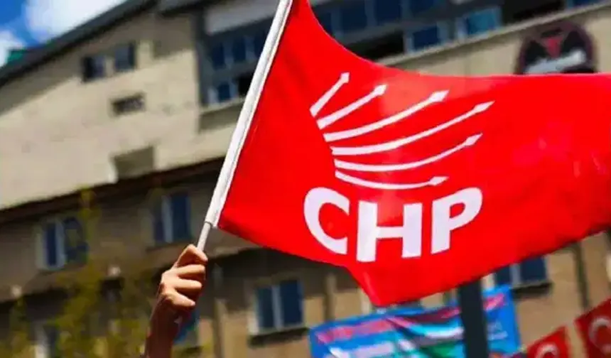 Aydın'daki yıl dönümü programında yaşanan sürpriz parti katılımı