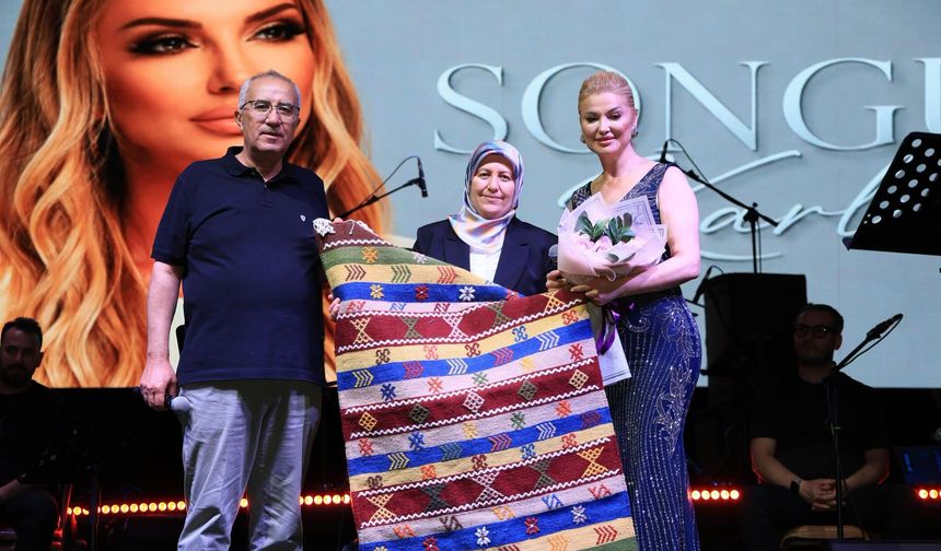 Çameli Festivali’nde Songül Karlı Coşkusu