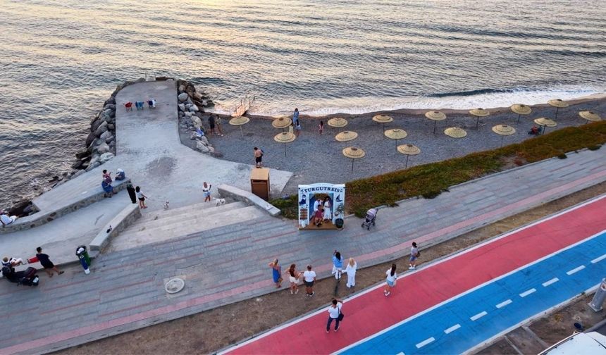 Turgutreis sahiline sanatsal dokunuş