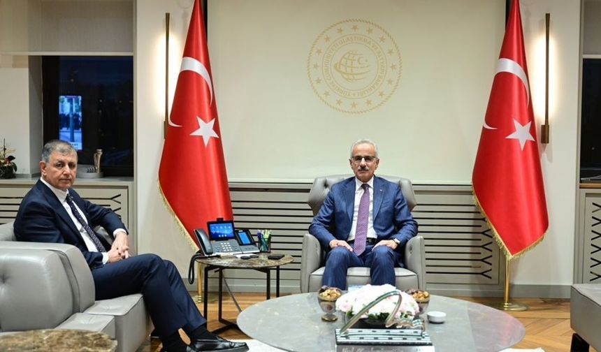 Ankara'da İzmir ulaşımı masada: Başkan Tugay ile Uraloğlu bir araya geldi