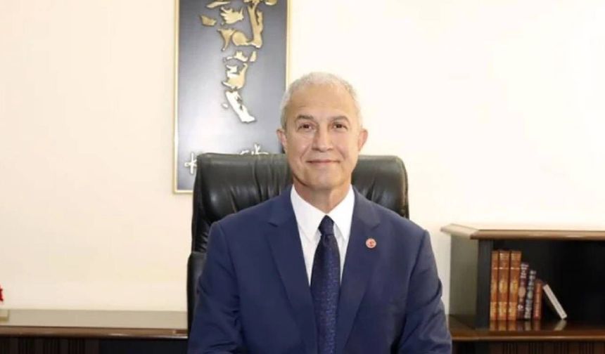 Alanya Belediye Başkanı Osman Tarık Özçelik CHP’den istifa etti
