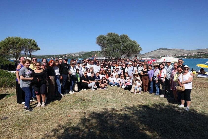 Çeşme’de Unutulan Hıdırellez Geleneği Yassıada’da Yeniden Yaşatıldı 2