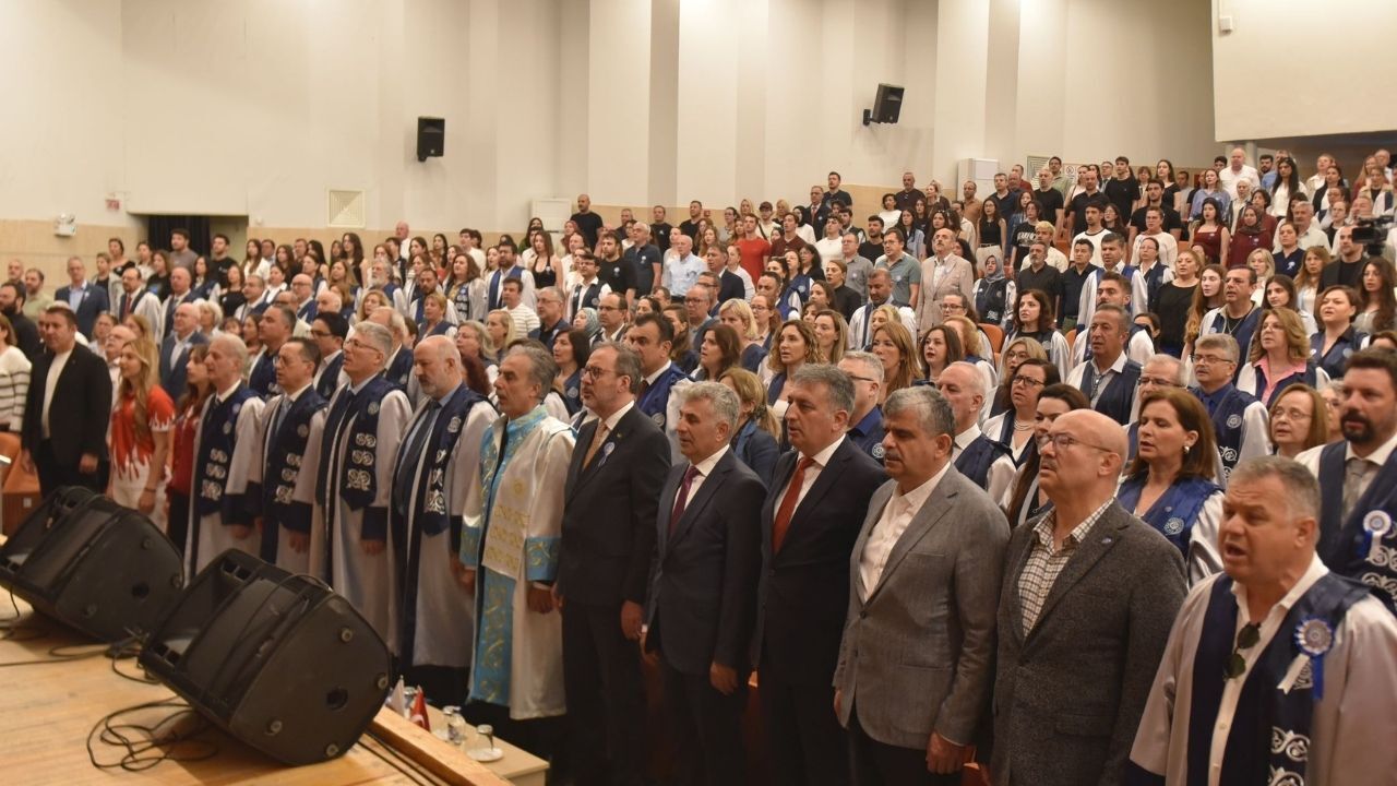 Ege Üniversitesi 71 Yaş 3