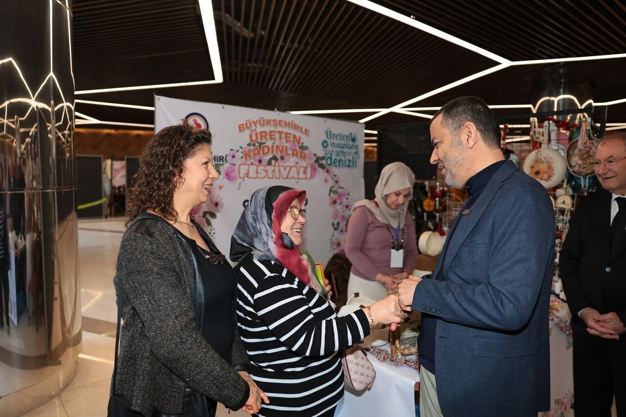 Denizli'de Anneler Günü heyecanını kadın emeği ile birleştiriyor-1