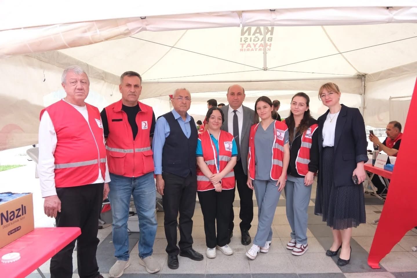 Vatandaşlardan Kızılay’ın kan bağışı kampanyasına destek-1
