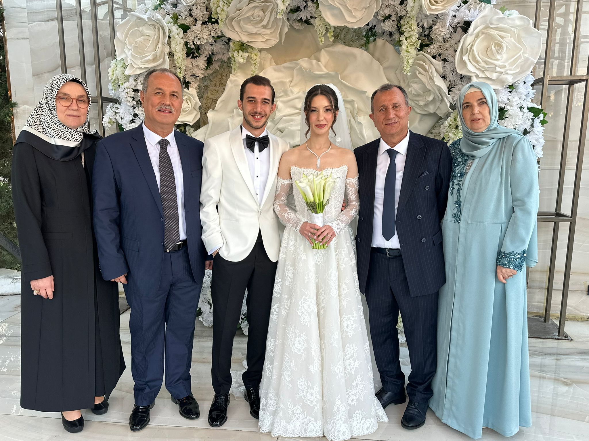 Denizli’de Cemiyet Düğünü Alper Özer Ve Şule Kalkan Evlendi 1