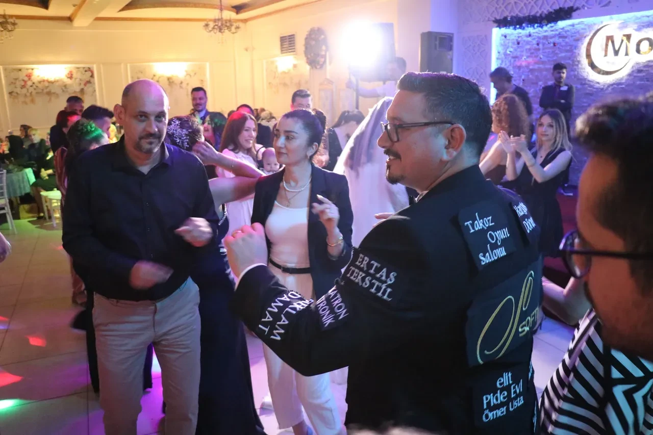 Denizlili Damadın Akıl Almaz Masraf Düşürme Yöntemi Pano Damatlık! 2