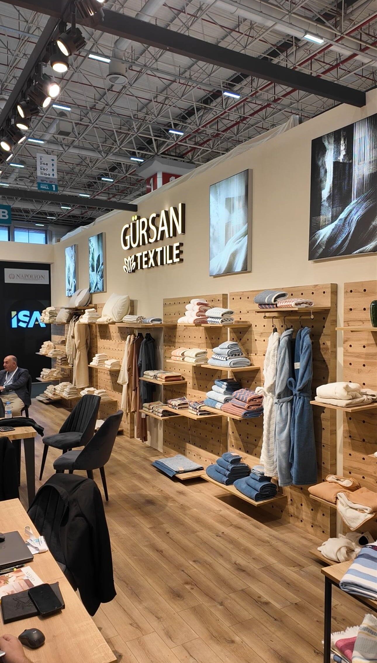 Gürsan Tekstil Hometex Fuarında “Savaş Ortamına Rağmen Ilgi Beklentimizin Üzerinde (3)-1