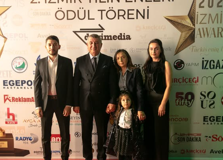 Güzelbahçe Belediyesi'ne Operasyon! Başkan Günay, Eşi Ve 7 Kişi Gözaltında! 6