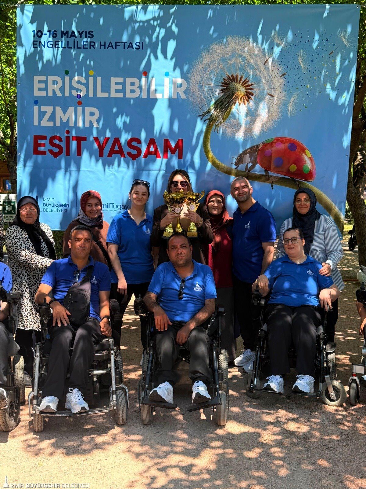 İzmir'de Engeller Hep Birlikte Aşıldı 1