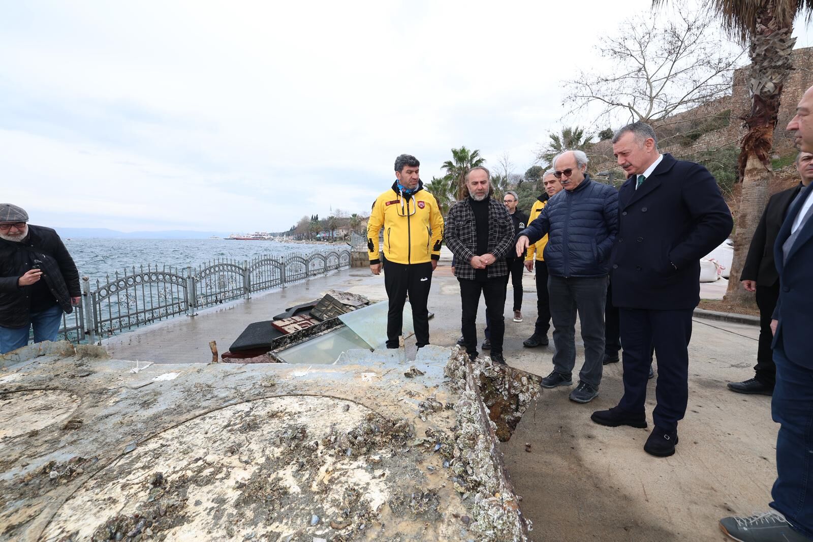Kocaeli'den İzmir'e Dilekte Bulundu İnşallah Ak Parti Belediyeciliği Ile Tanışırlar! 1