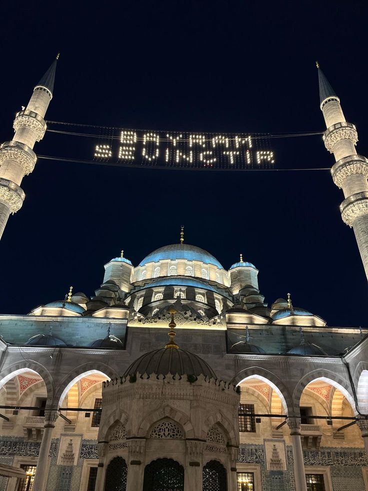 Manisa Bayram Namazı Saat Kaçta 2026 Kurban Bayramı Namaz Vakti