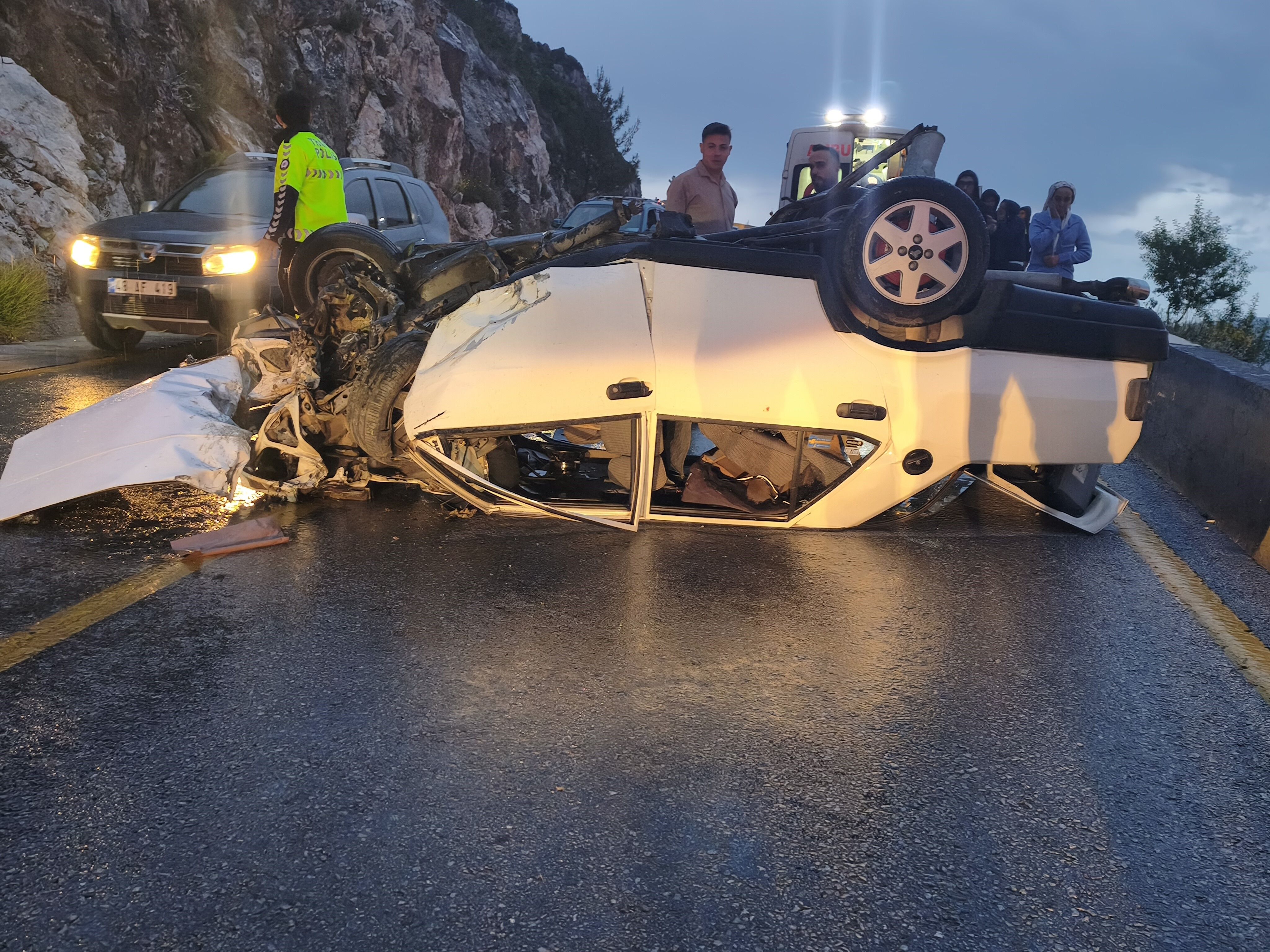 Muğla'da Bayrama Gölge Düştü Otomobil Takla Attı! (1)
