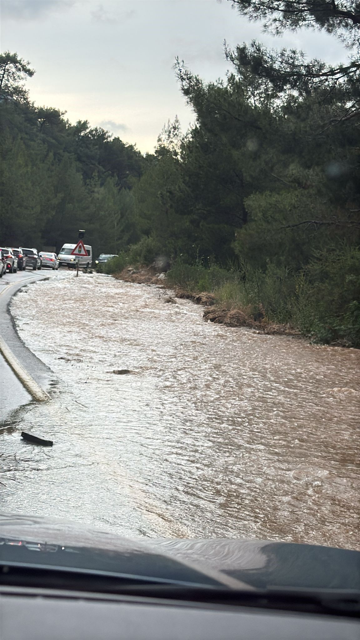 Muğla’da Yol Adeta Kırıldı! (3)