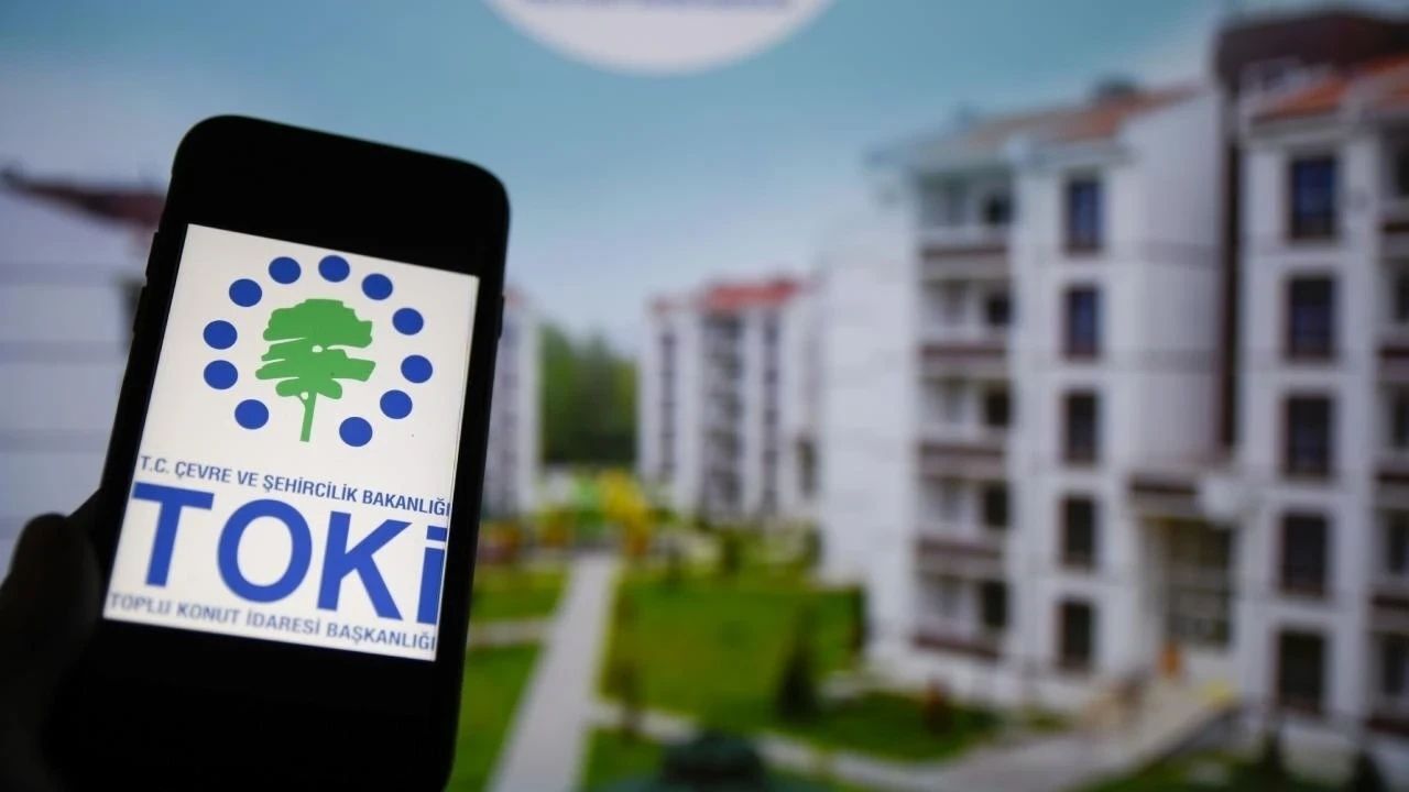 İzmir'de 'TOKİ' baskını: 9 milyon liralık vurgundan 14 gözaltı