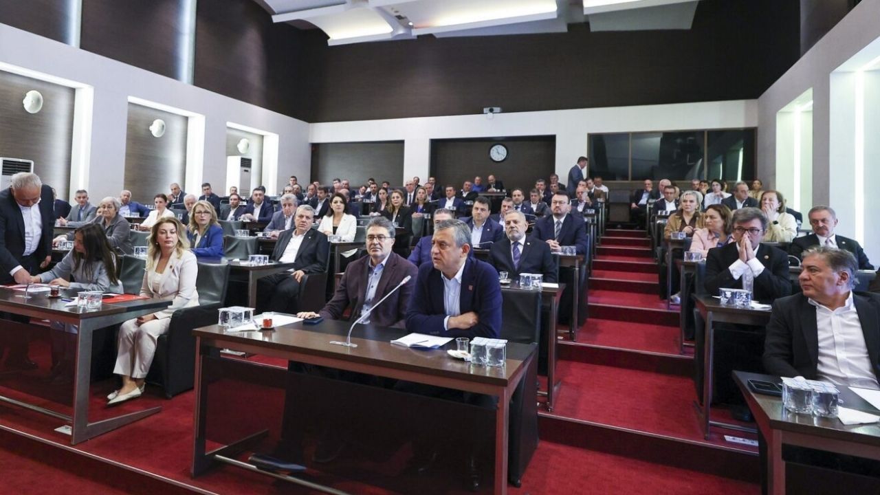 Mutlak butlan krizinde İzmir detayı: Dört vekil toplantıya katılmadı