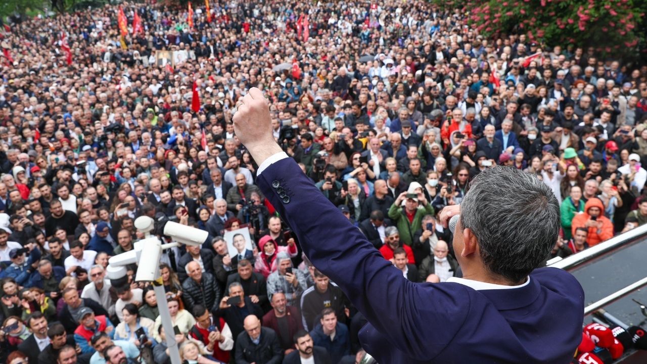 CHP baskınında anbean yaşananlar! Özel'den yeni açıklama: Bugün bir milattır