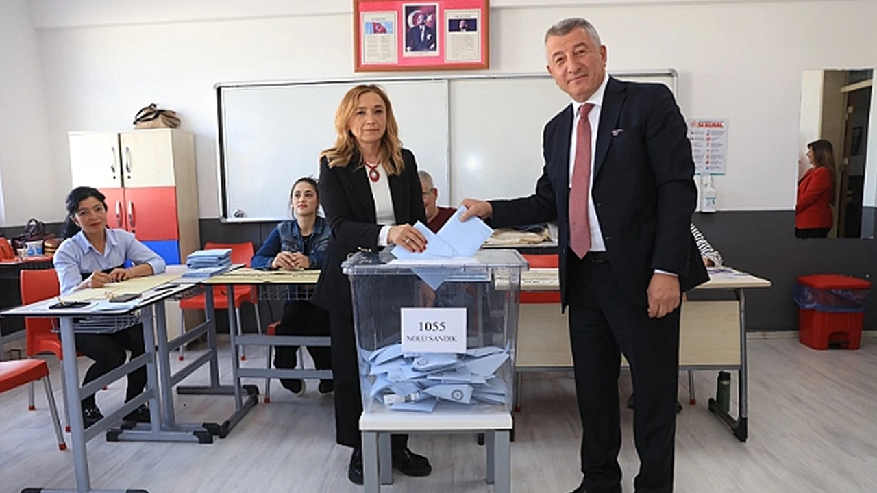 Son Daki̇ka Başkan Günay Tutuklandı! 1