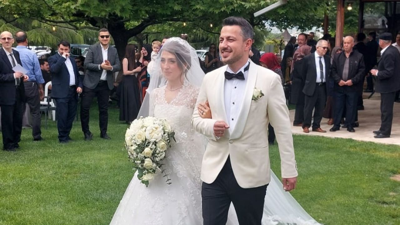 Denizli’de dikkat çeken nikâh! 41 şahit aynı anda sahneye çıktı