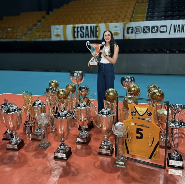 Vakıfbank Efsane Ismine Veda Etti! 2