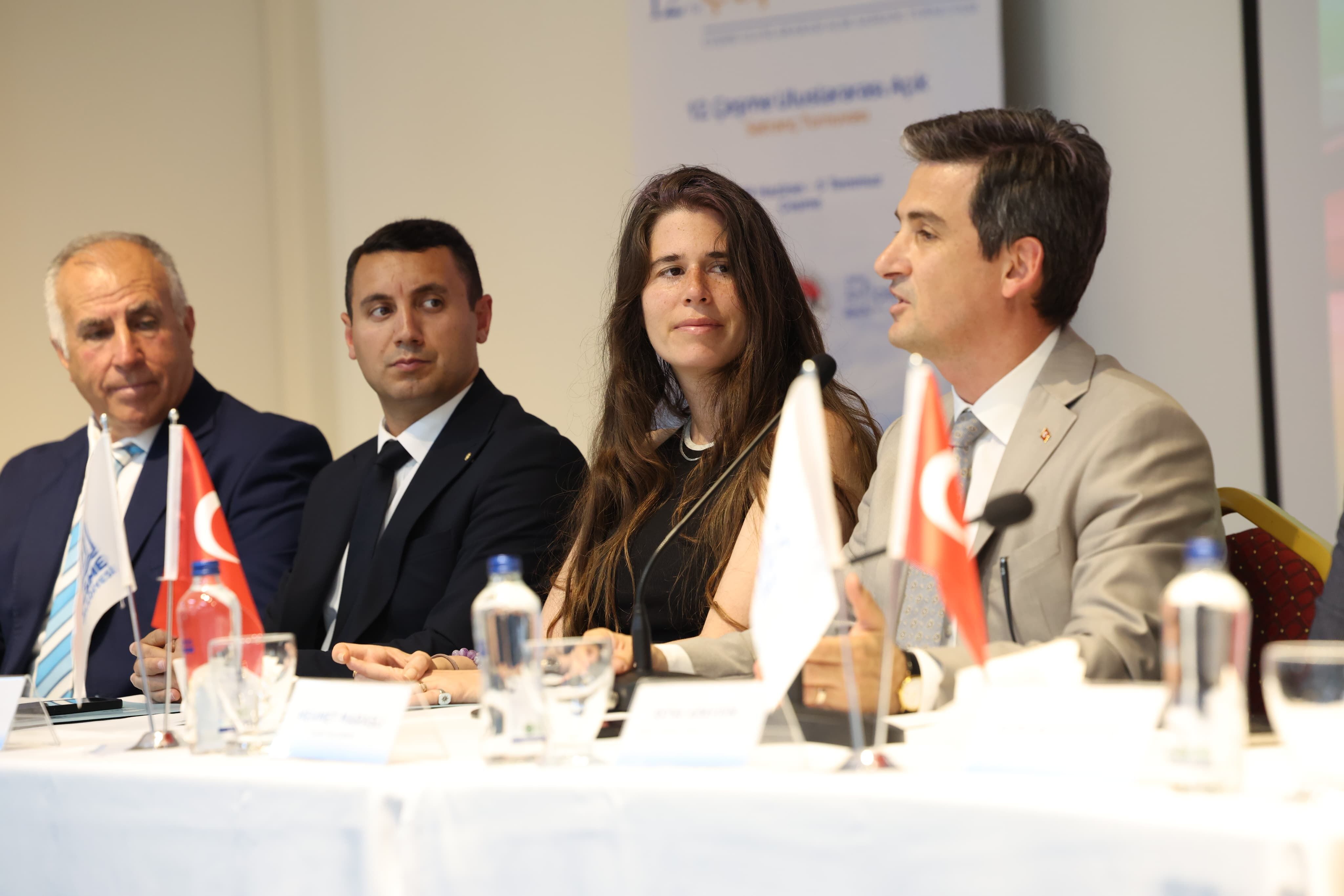 12. Çeşme Uluslararası Açık Satranç Turnuvası Başlıyorphoto 2026 06 16 13 58 55 2 (1)