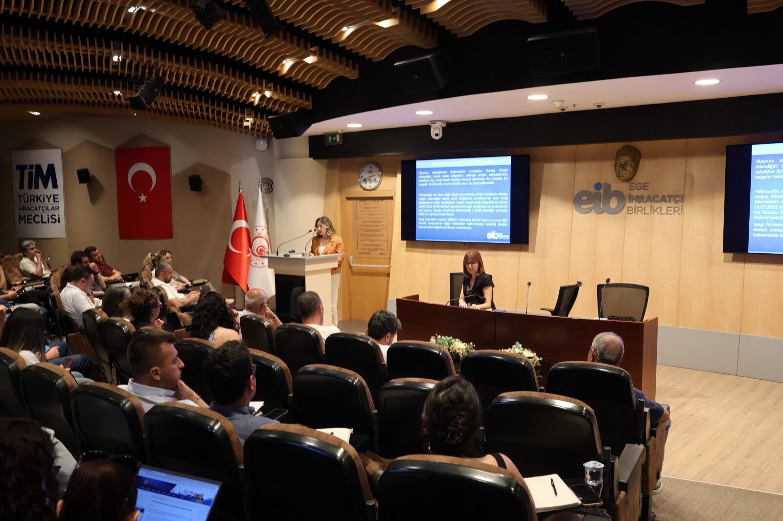 İhracatçılar için destek seferberliği sürüyor