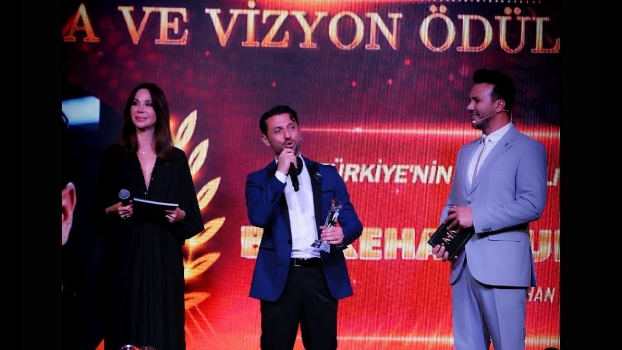 Uluslararası Marka ve Vizyon Ödülleri her sene olduğu gibi bu sene de en başarılı isimleri ağırladı. Merakla takip edilen Uluslararası Marka ve Vizyon Ödülleri görkemli bir törenle sahiplerini buldu.