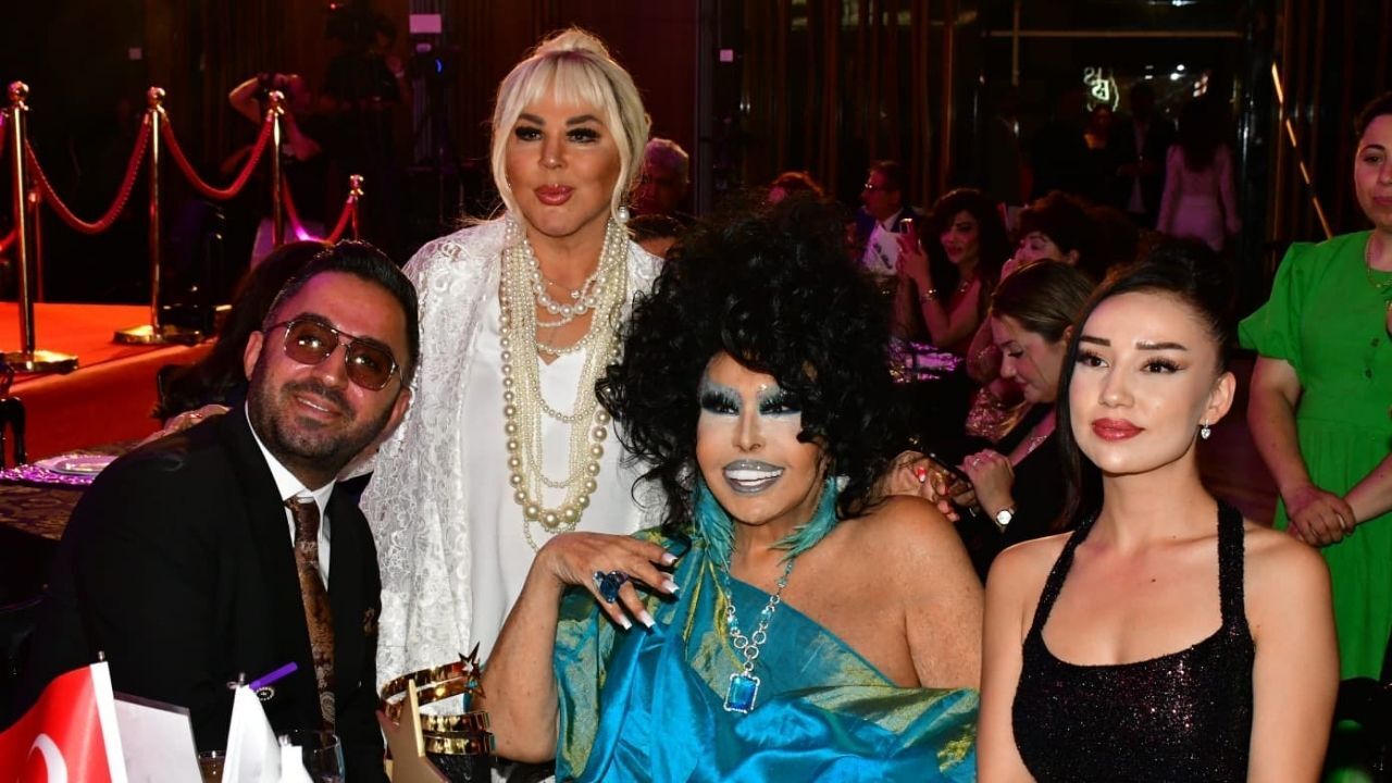 Bülent Ersoy Sahne 3