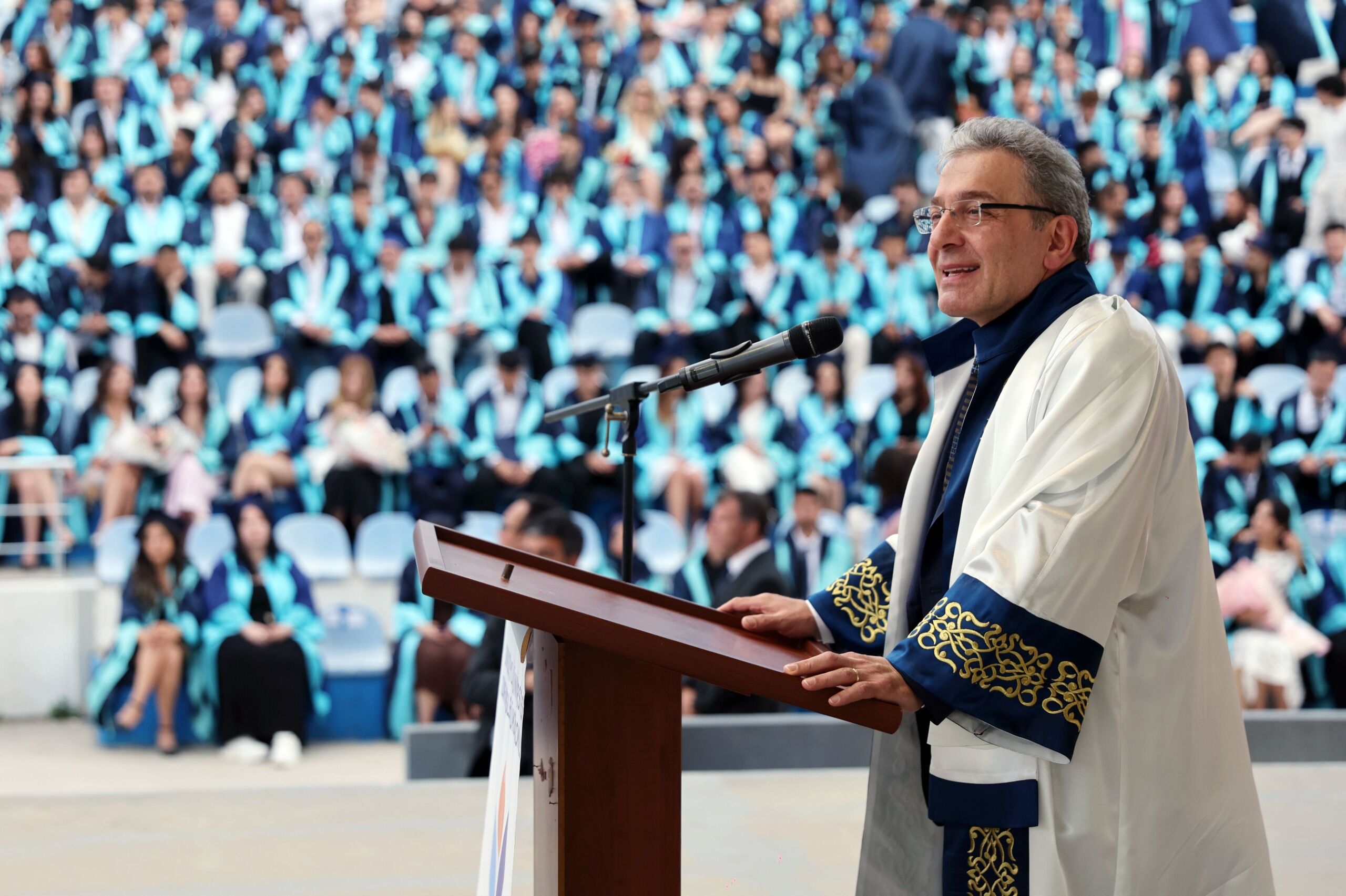Deü Mezuniyet 3