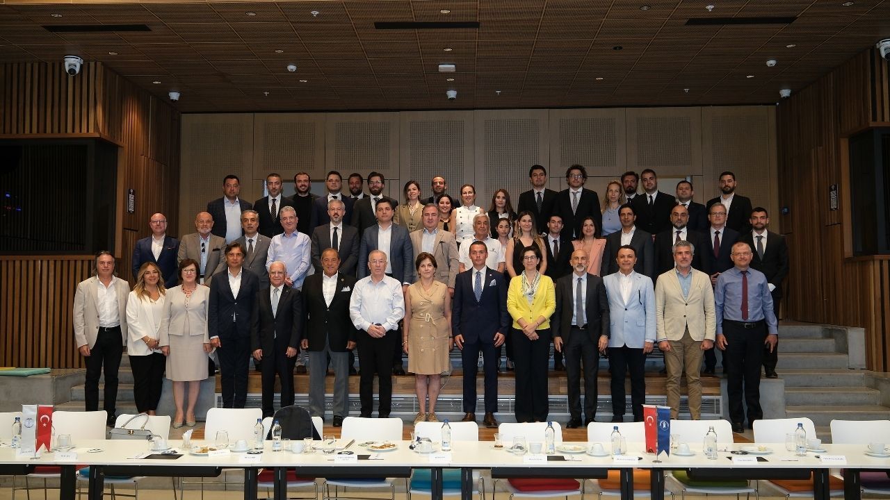 Egi̇ad 1