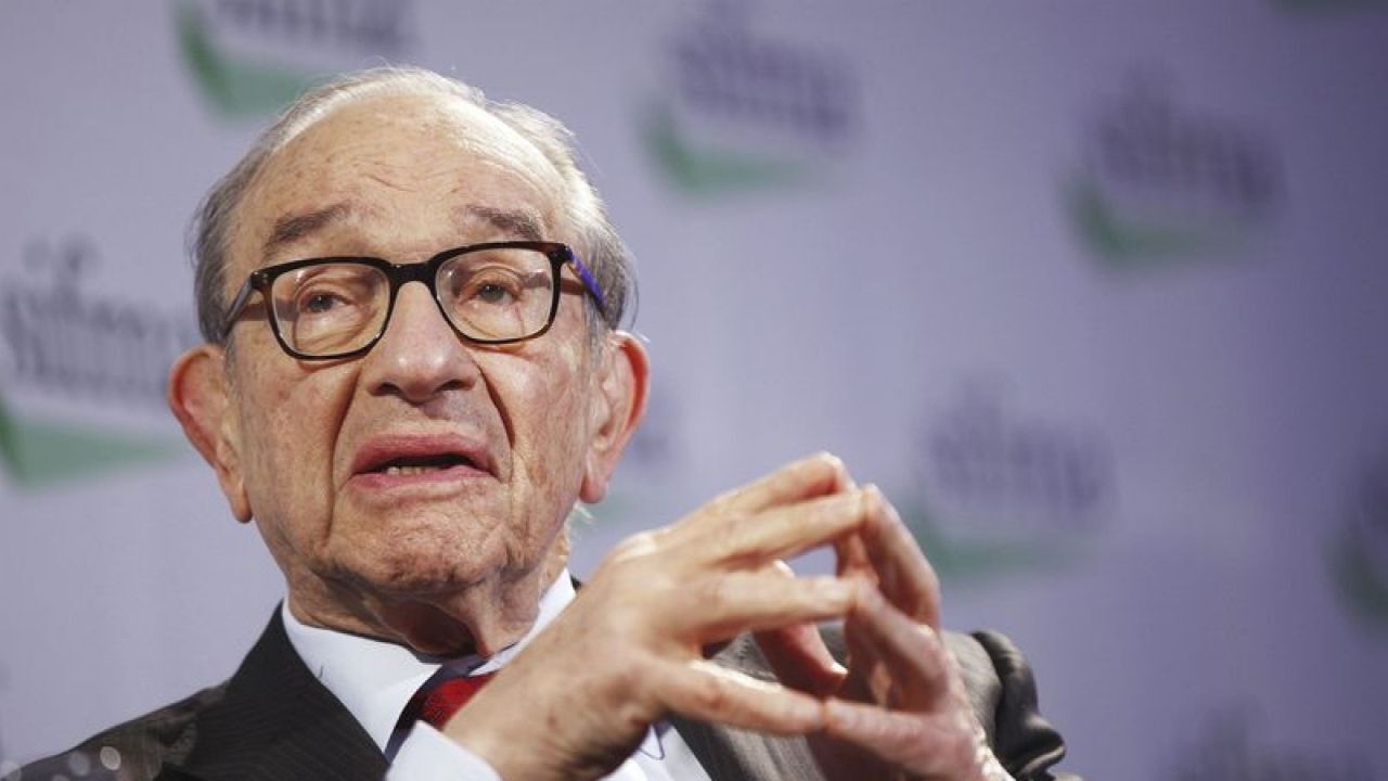 ABD Merkez Bankası Fed'in direksiyonunda 18 yıl kalan ve tek sözüyle küresel piyasaları sarsan ünlü ekonomist Alan Greenspan, 100 yaşında hayata gözlerini yumdu.