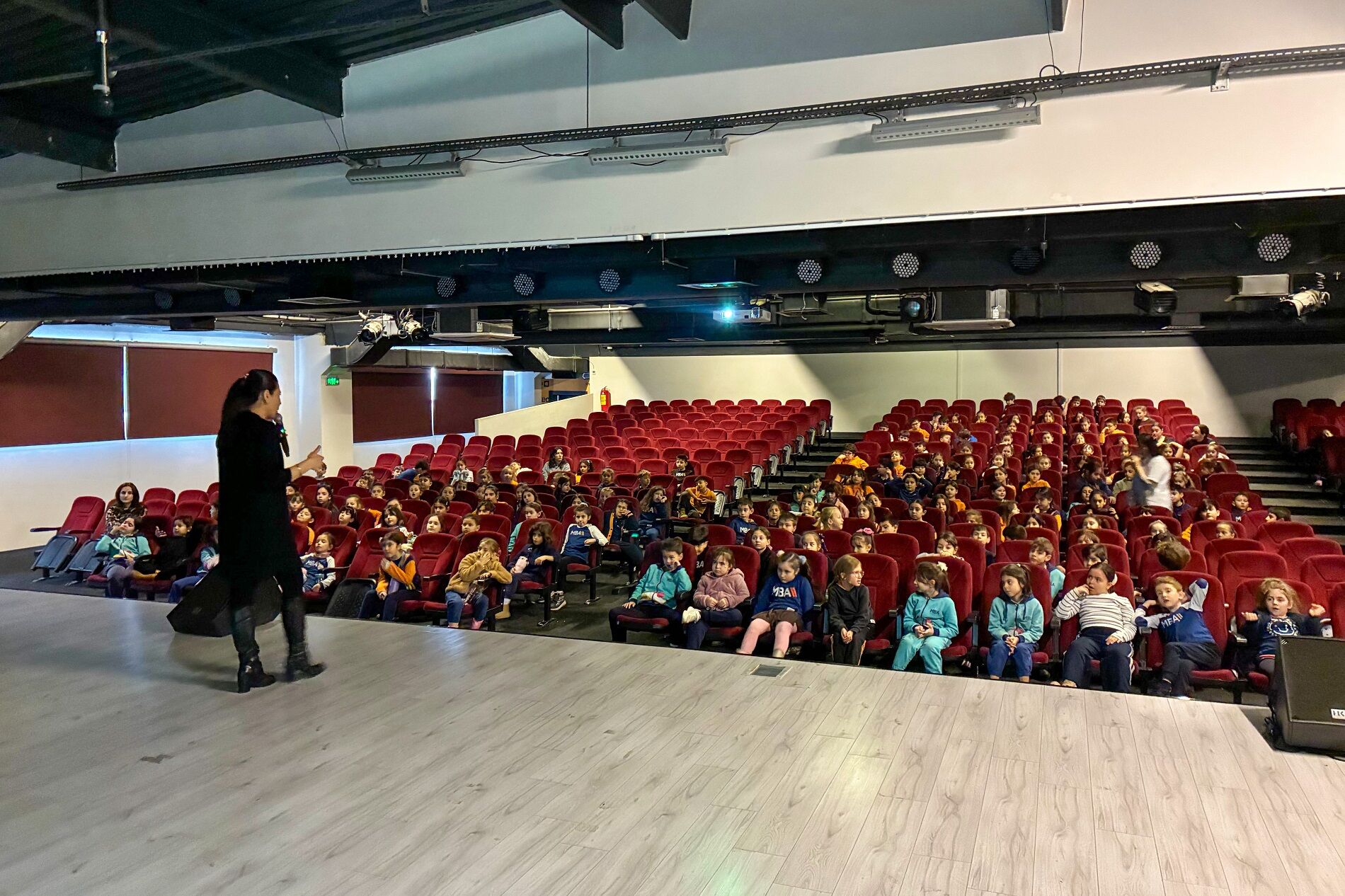 Gaziemir Belediyesi’nden 5 Bin 486 Öğrenciye Geri Dönüşüm Eğitimi (7)