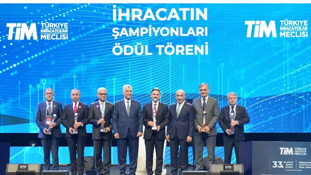 Türkiye’nin 2025 yılında gerçekleştirdiği 396 milyar dolarlık mal ve hizmet ihracatına en çok katkı sağlayan firmalar, Türkiye İhracatçılar Meclisi tarafından düzenlenen “TİM İhracatın Yıldızları Ödül Töreni”yle onurlandırıldı.