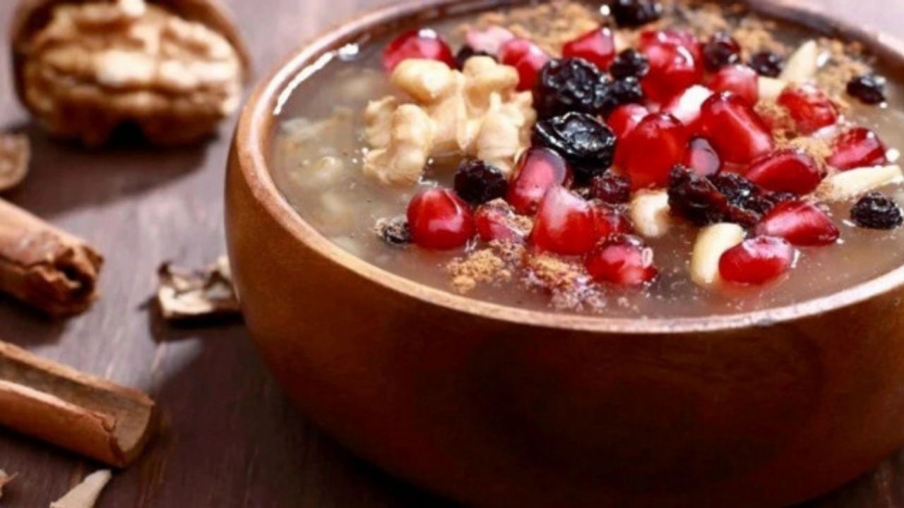 Hicri Yılbaşı ile başlayacak manevi yenilenme dönemi ne zaman? Milyonların beklediği Aşure Günü hangi tarihe denk geliyor? Diyanet'in takvimiyle netleşen özel günlerin detayları...