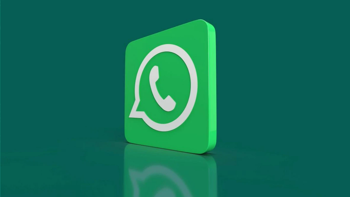 Popüler mesajlaşma uygulaması WhatsApp, iPhone sahiplerinin tepki gösterdiği arayüz hatasından ders çıkararak animasyonları tamamen kullanıcı tercihine bırakan sistemi deniyor. Peki bu özelliği nasıl kapatacaksınız? İşte detaylar..