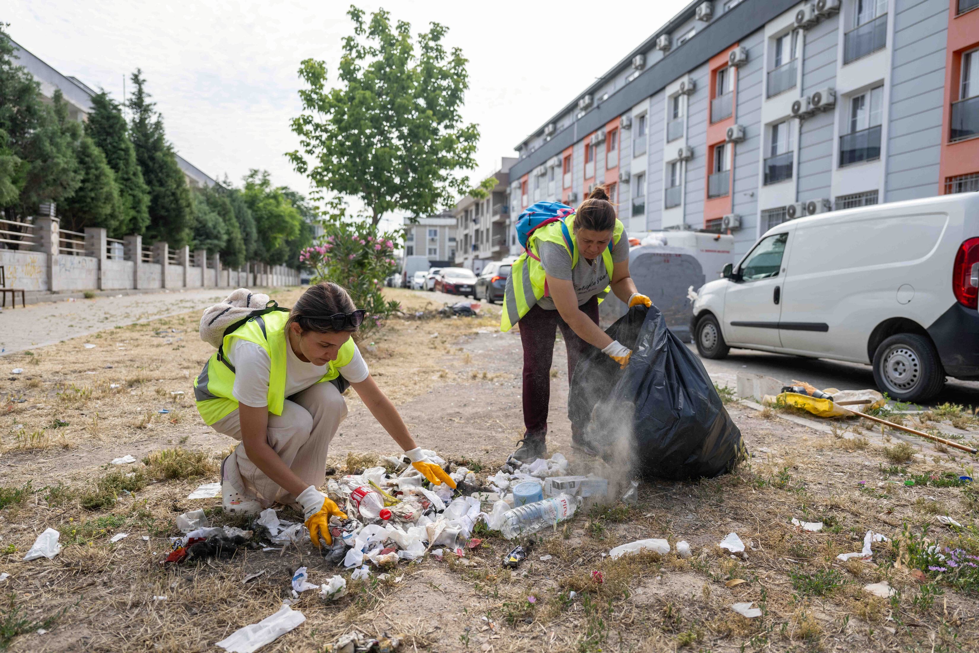 Bornova’da temizlik seferberliği