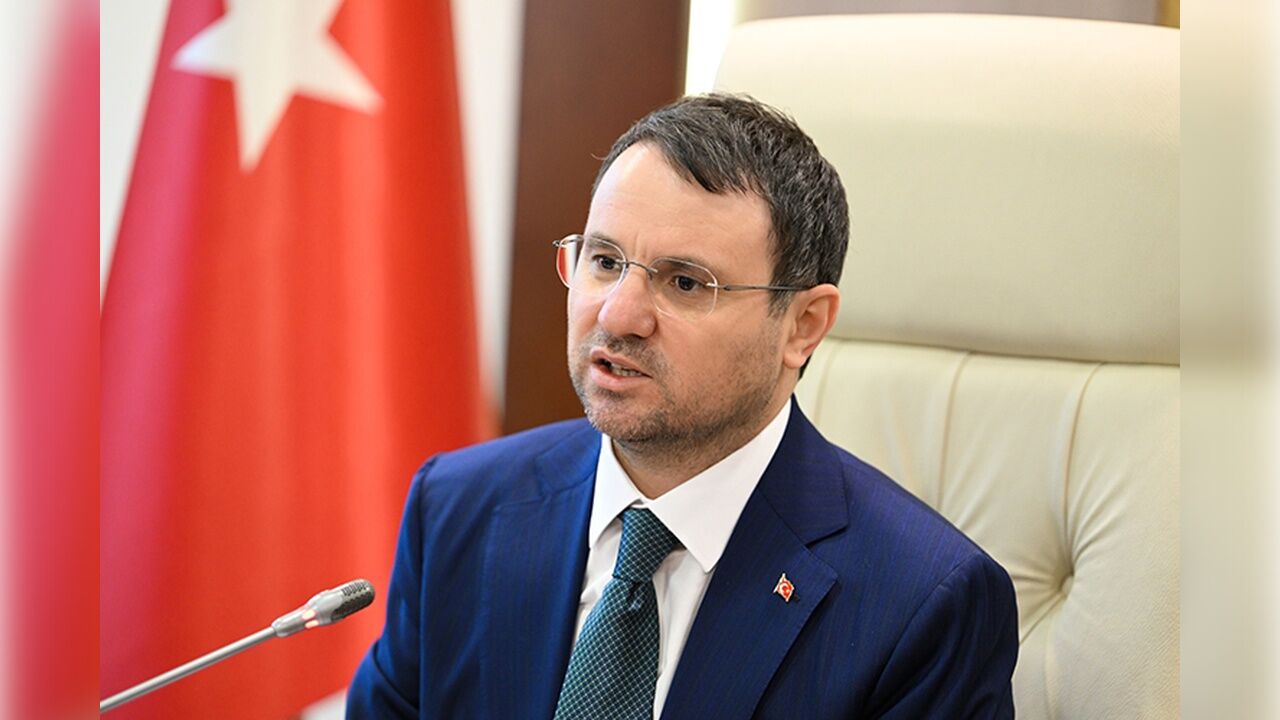 Akın Gürlekk
