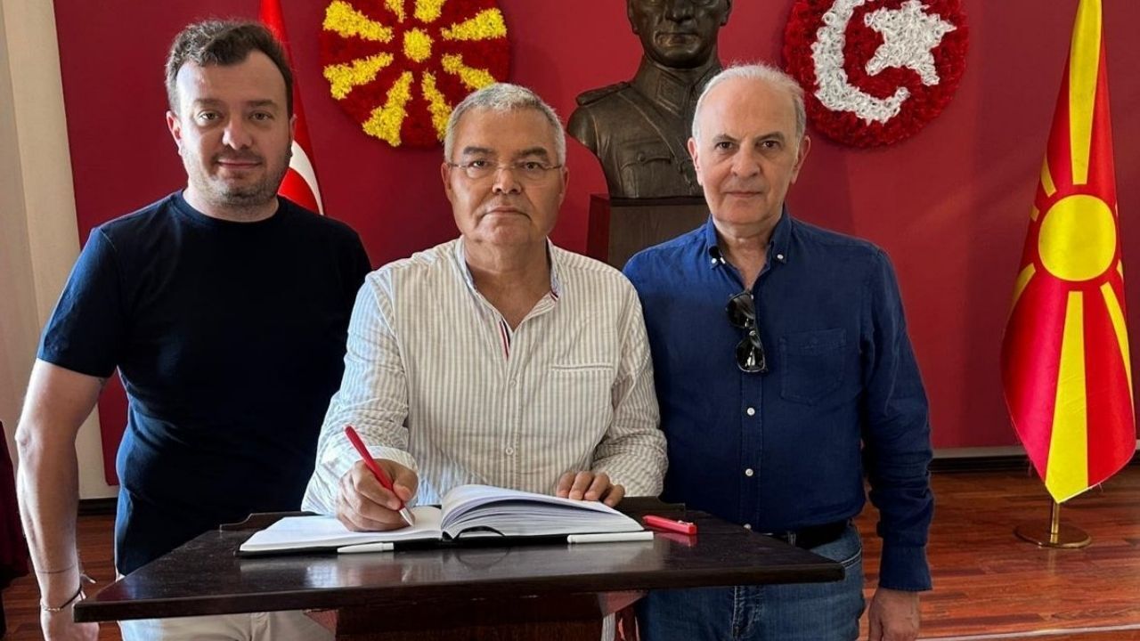 Atatürk'e Büyük Vefa! İzmirli Sanayiciler Anı Odasını Aydınlattı (1)
