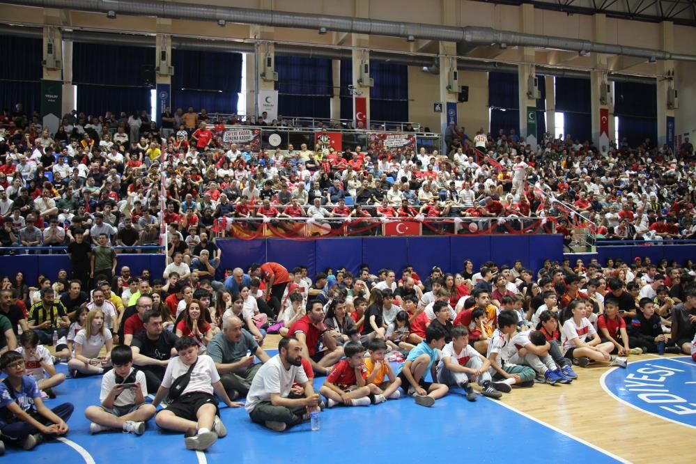 Aydınlılar Dünya Kupası Maçını Birlikte Izledi (3)