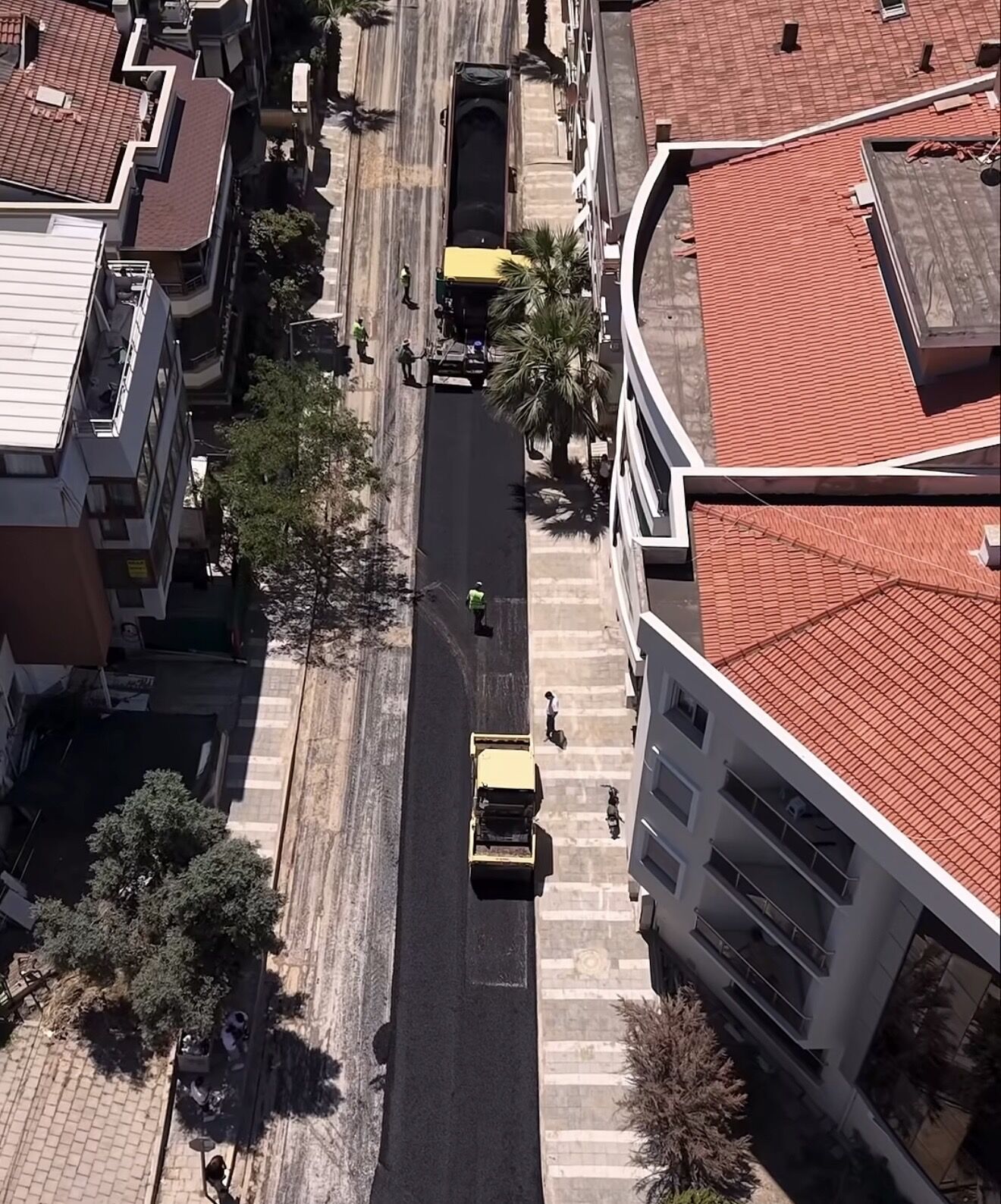 Balçova'da Altyapısı Tamamlanan Sokaklar Yeni Asfaltla Buluşuyor (4)