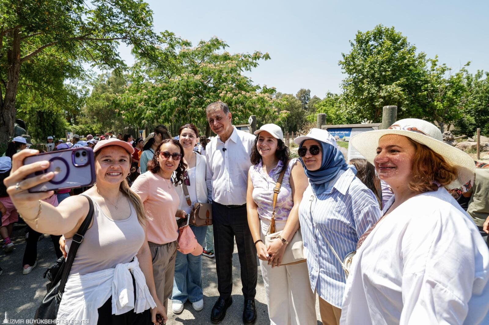 Başkan Tugay Sözünü Unutmadı Çocukların Unutulmaz Karne Hediyesi! (4)