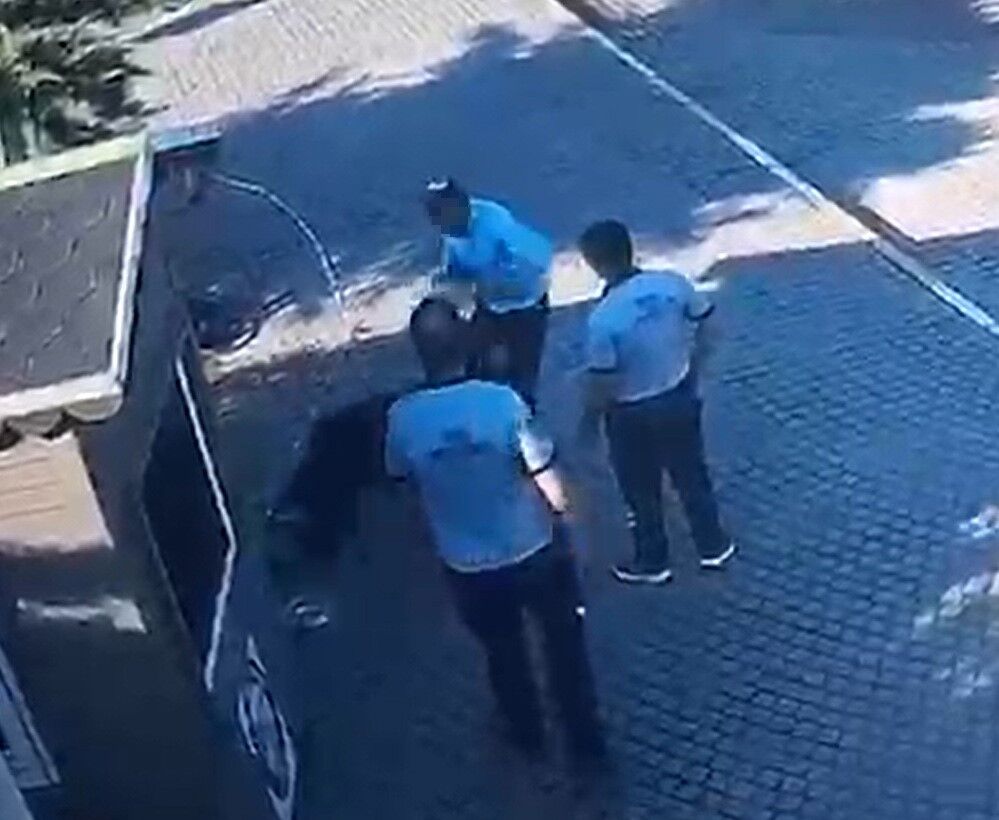 Belediye Binası Önündeki Saldırgan Korku Saçtı! (1)