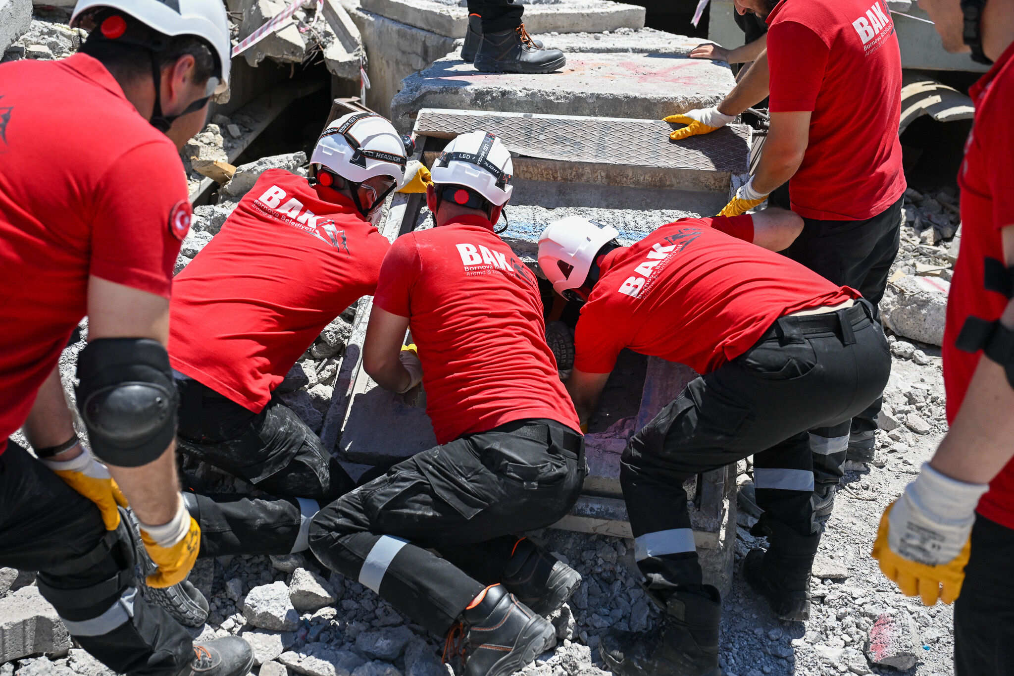 Bornova Afetlere 'Bak' Ile Hazırlanıyor (3)