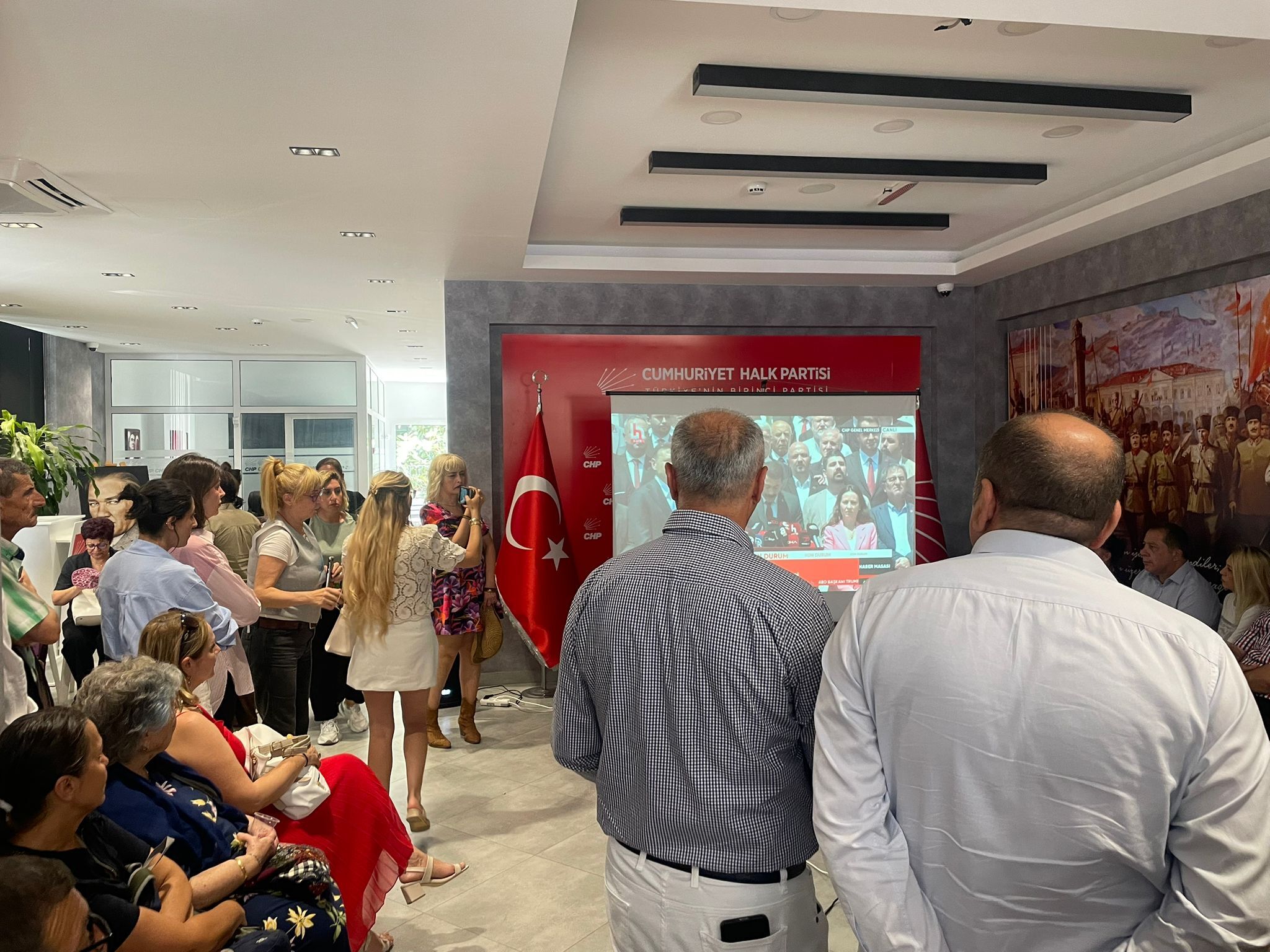 Chp İzmir İl'de Myk Nöbeti Sürüyor Gözler Kılıçdaroğlu'nda! (3)
