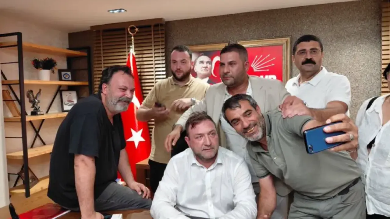 Chp İzmir İl'e Gelenler Bakın Kim Çıktı! 3