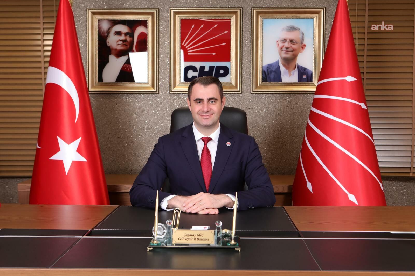 Chp'de Gerilim Tırmanıyor! Özgür Özel'den Nöbet Çağrısı (1)-1