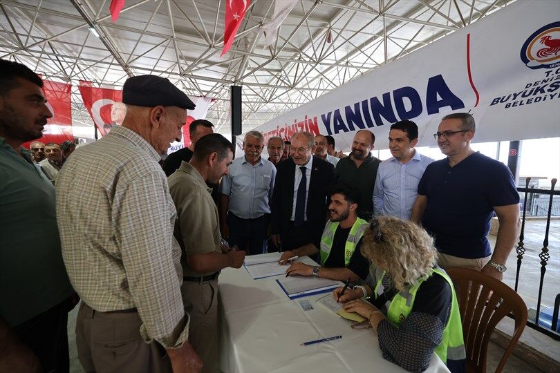 Denizli Büyükşehir’den 6 Bin 317 Yetiştiriciye Yem Desteği (2)