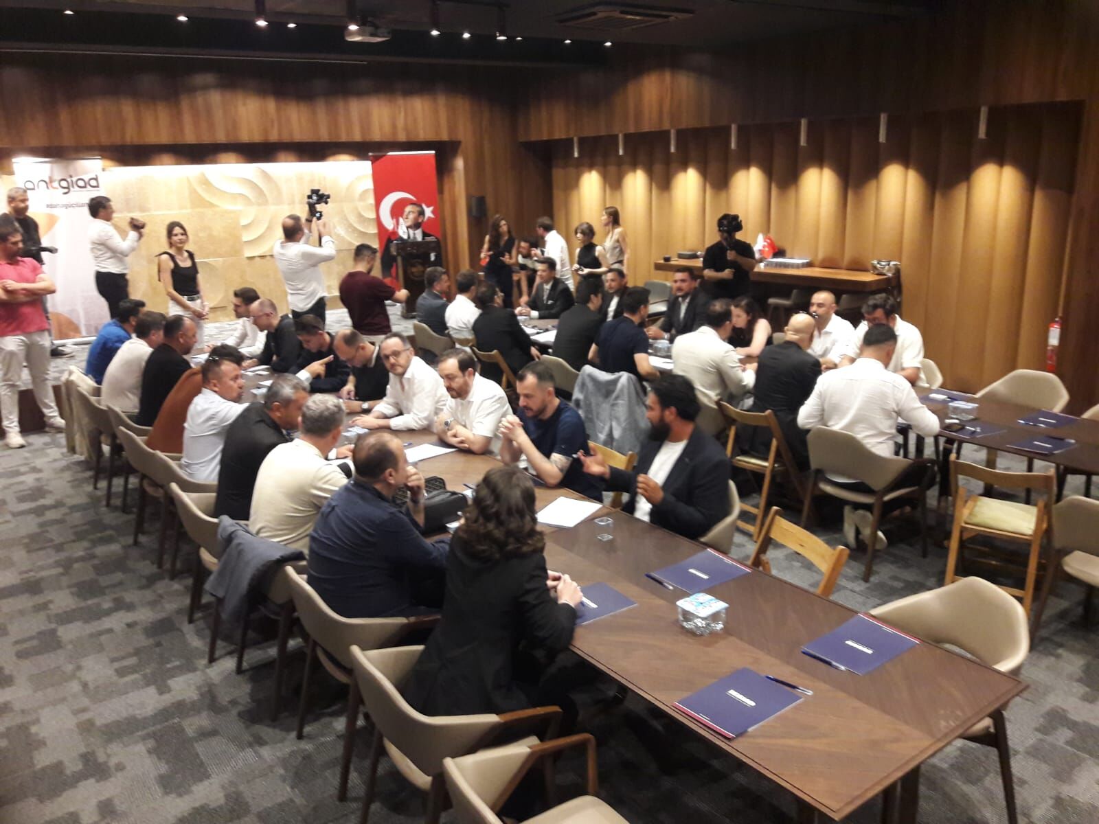 Denizli Ve Antalya Arasında Ticaret Köprüsü (1)